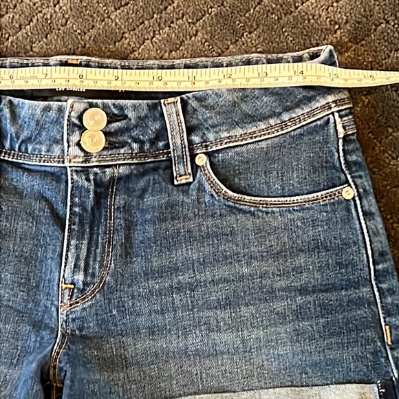 Hudson Croxley Cuffed Mid Rise Denim Shorts Women's Size 27 in Reaction Color - Picture 6 of 15